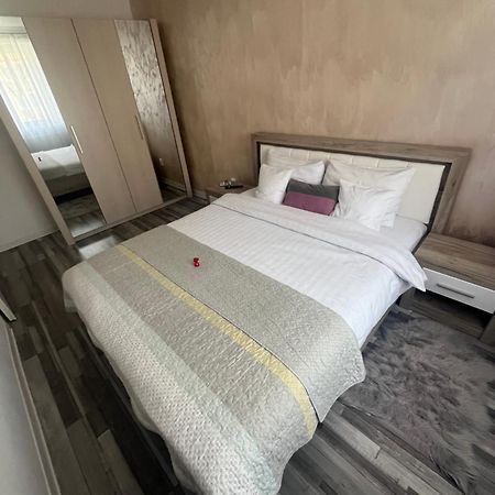 Luxury Apartment Σίμπιου Εξωτερικό φωτογραφία