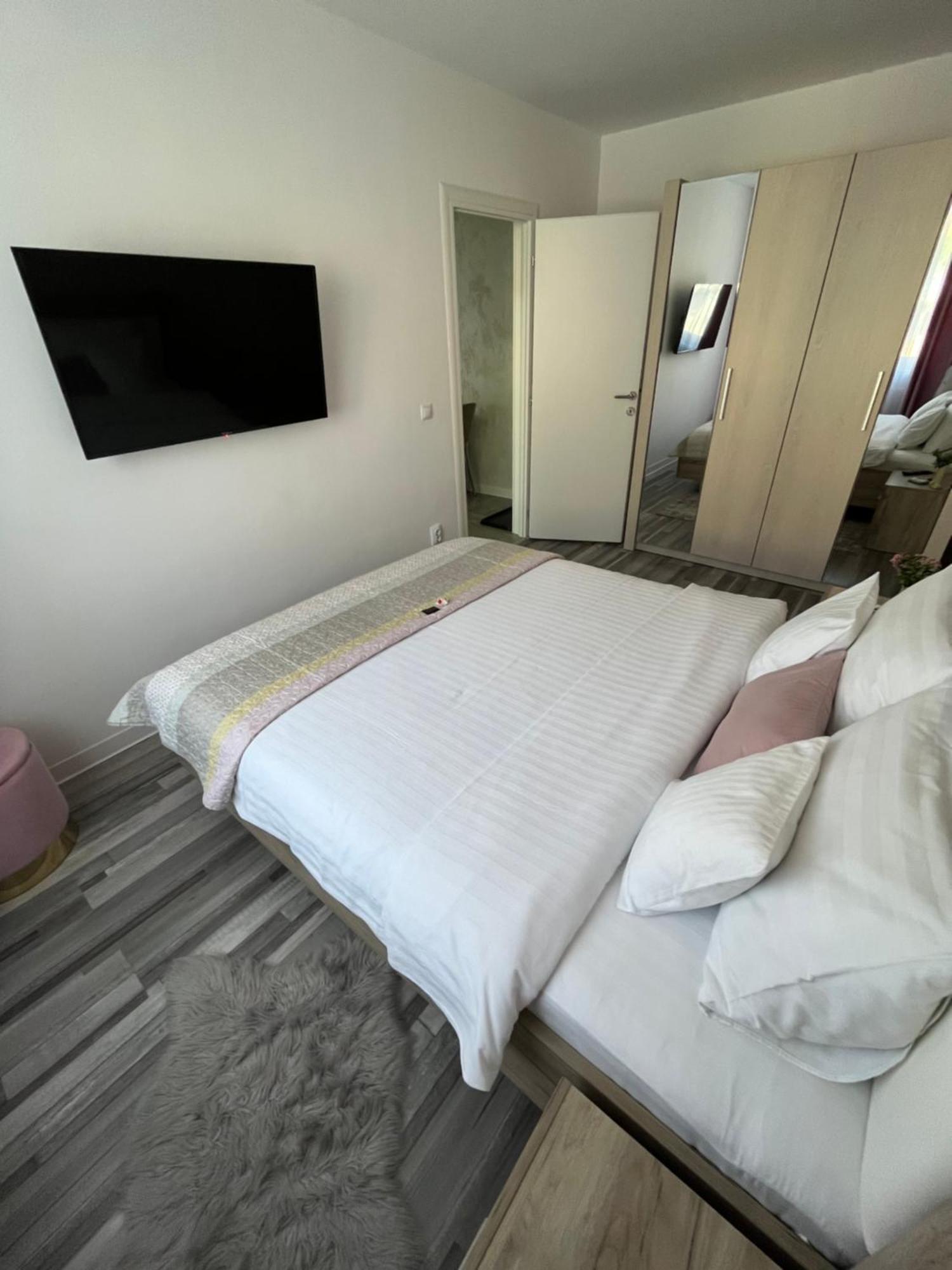 Luxury Apartment Σίμπιου Εξωτερικό φωτογραφία
